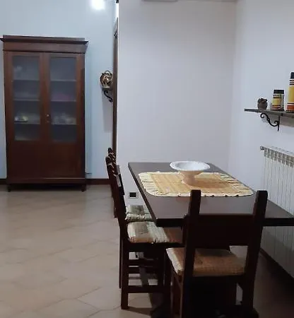 Dei Pini 몬테피아스콘